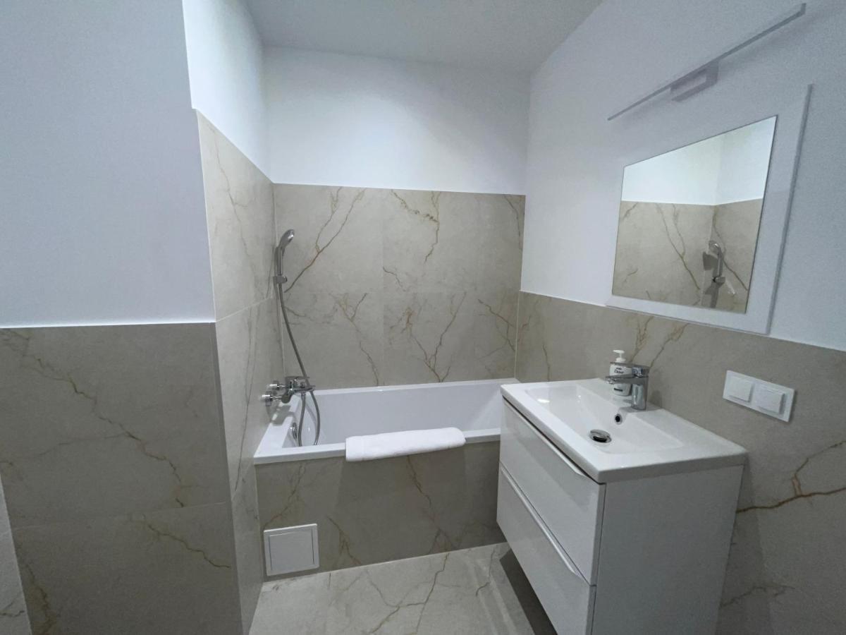 Studio, - Czyzyny Apartment Krakow